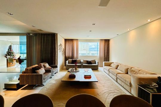 Apartamento à venda com 4 quartos, 274m² em Vila da Serra, Nova Lima