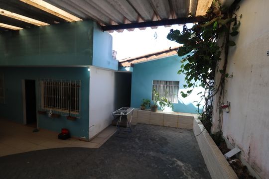 Garagem de casa à venda com 1 quarto, 60m² em Parque Santa Madalena, São Paulo