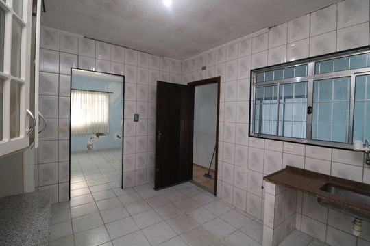 Cozinha de casa à venda com 1 quarto, 60m² em Parque Santa Madalena, São Paulo