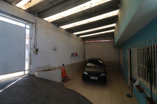Garagem de casa à venda com 1 quarto, 60m² em Parque Santa Madalena, São Paulo