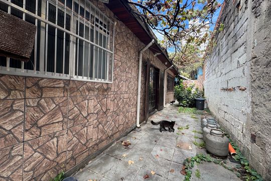 Quintal de casa para alugar com 5 quartos, 350m² em Vila Campesina, Osasco