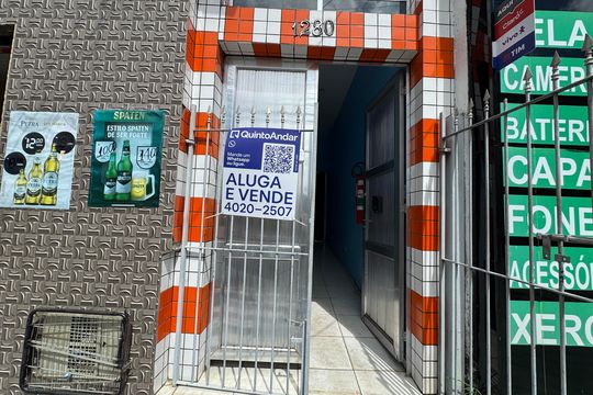PLACA de casa para alugar com 5 quartos, 350m² em Vila Campesina, Osasco