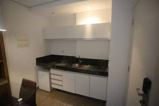 Cozinha de kitnet/studio à venda com 1 quarto, 30m² em Buritis, Belo Horizonte