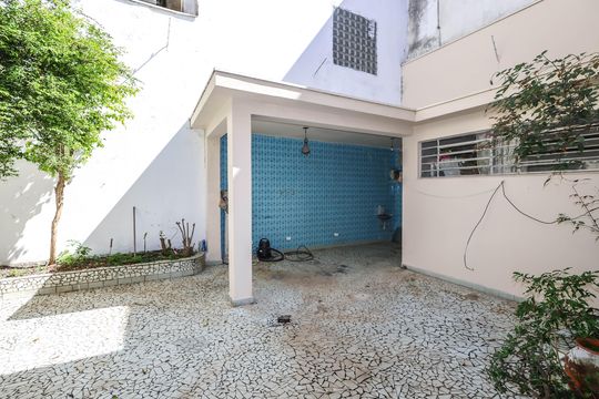 Área externa de casa para alugar com 3 quartos, 212m² em Vila Mariana, São Paulo