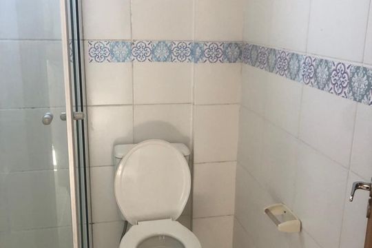 Banheiro de apartamento para alugar com 1 quarto, 27m² em Centro, São Leopoldo
