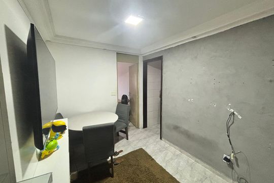 Sala de apartamento à venda com 2 quartos, 48m² em Conjunto Habitacional Padre Manoel da Nobrega, São Paulo