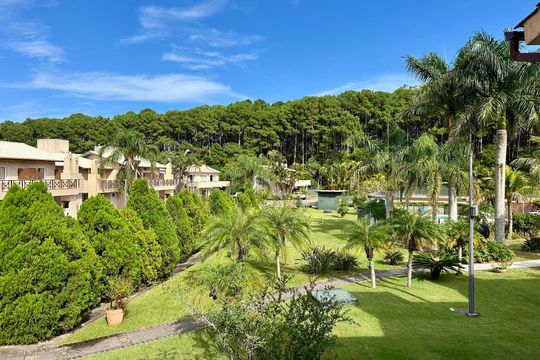 Vista de casa de condomínio para alugar com 2 quartos, 81m² em Barra da Lagoa, Florianópolis