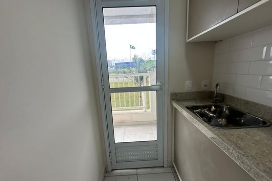 Área de Serviço de apartamento para alugar com 2 quartos, 45m² em Bethaville I, Barueri