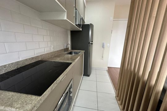 Cozinha de apartamento para alugar com 2 quartos, 45m² em Bethaville I, Barueri
