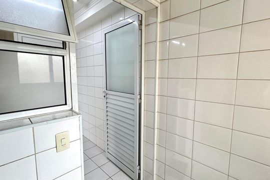 Área de Serviço de apartamento para alugar com 3 quartos, 110m² em Vila Leonor, Guarulhos