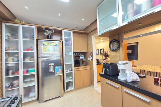 Casa à venda com 5 quartos, 350m² em Itaim Bibi, São Paulo