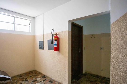 Hall de entrada de apartamento à venda com 2 quartos, 90m² em Vila Diadema, Diadema