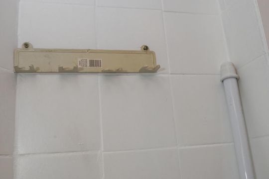 Banheiro de serviço de apartamento à venda com 3 quartos, 71m² em Pompeia, São Paulo