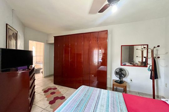 Suíte de casa à venda com 2 quartos, 230m² em Jardim Campos Eliseos, Campinas