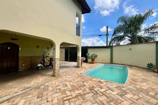 Quintal de casa à venda com 2 quartos, 230m² em Jardim Campos Eliseos, Campinas