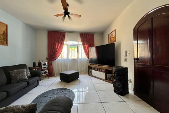Sala de casa à venda com 2 quartos, 230m² em Jardim Campos Eliseos, Campinas