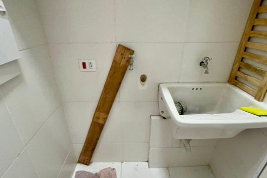 Área de Serviço de apartamento para alugar com 2 quartos, 120m² em Cerqueira César, São Paulo