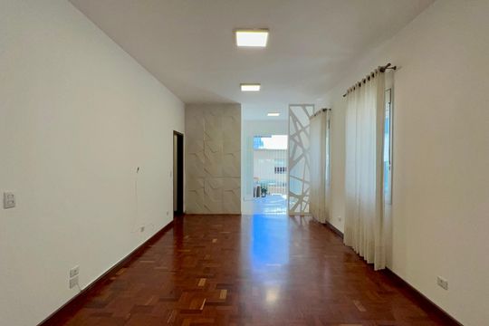 Sala de apartamento para alugar com 2 quartos, 120m² em Cerqueira César, São Paulo