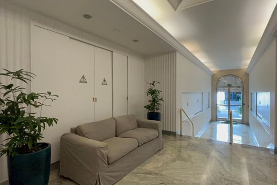 Hall de entrada de apartamento para alugar com 2 quartos, 120m² em Cerqueira César, São Paulo