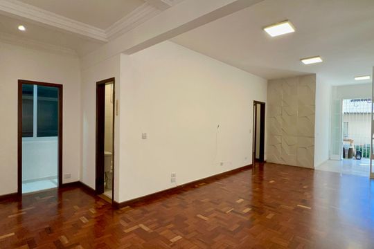 Apartamento para alugar com 2 quartos, 120m² em Cerqueira César, São Paulo