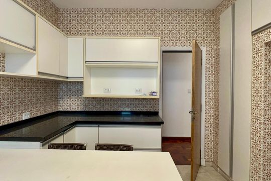 Cozinha de apartamento para alugar com 2 quartos, 120m² em Cerqueira César, São Paulo