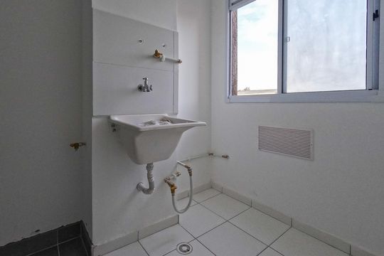 Lavanderia de apartamento para alugar com 2 quartos, 37m² em Vila Jaraguá, São Paulo