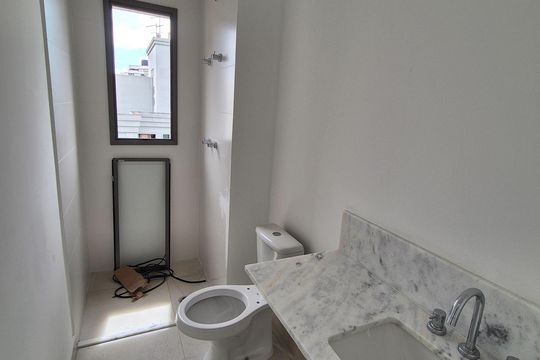 Banheiro de apartamento à venda com 3 quartos, 189m² em Chácara Klabin, São Paulo