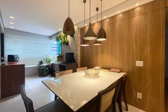 Sala de apartamento à venda com 2 quartos, 77m² em Vila da Serra, Nova Lima
