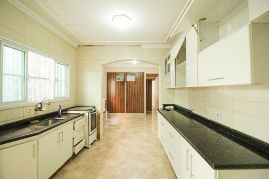Cozinha de casa para alugar com 2 quartos, 150m² em Vila Mirante, São Paulo