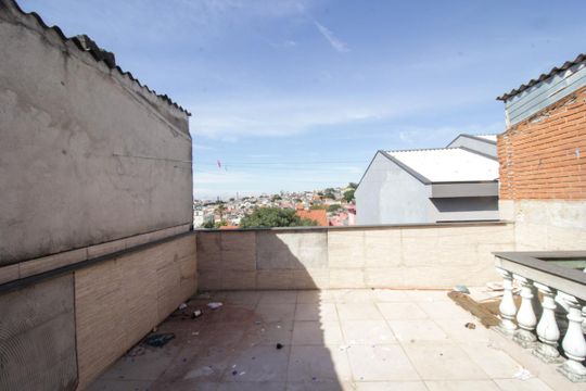 Sacada do quarto 1 de casa para alugar com 2 quartos, 150m² em Vila Mirante, São Paulo