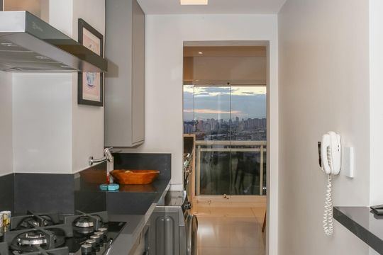 Cozinha e Área de Serviço de apartamento à venda com 2 quartos, 80m² em Água Branca, São Paulo