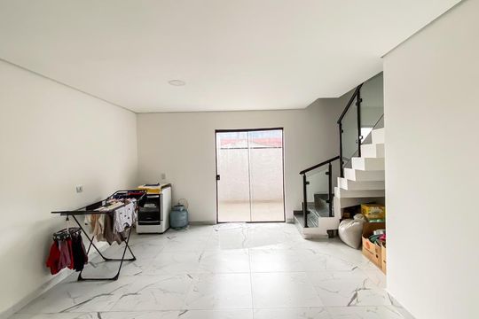 Área comum de casa à venda com 2 quartos, 107m² em Vila Nhocuné, São Paulo