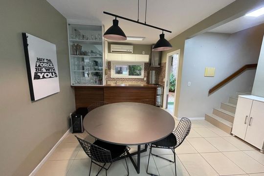 Casa de Condomínio para alugar com 3 quartos, 130m² em Rondônia, Novo Hamburgo