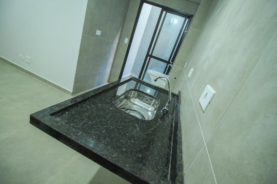 Kitnet/Studio à venda com 2 quartos, 33m² em Vila Invernada, São Paulo