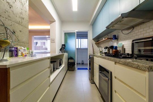 Apartamento à venda com 2 quartos, 94m² em Vila Romana, São Paulo