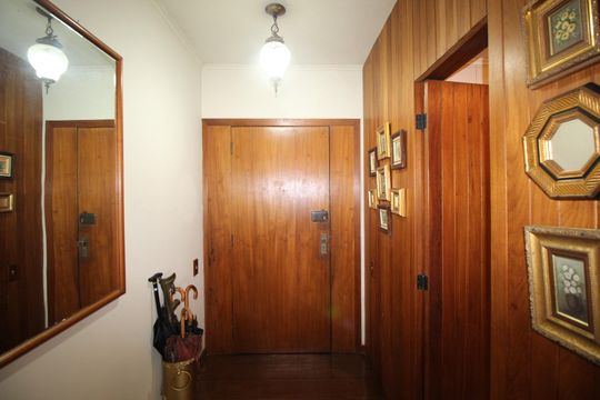 Hall de entrada de apartamento à venda com 3 quartos, 296m² em Auxiliadora, Porto Alegre