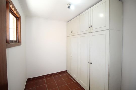 Quarto de Serviço de apartamento à venda com 3 quartos, 296m² em Auxiliadora, Porto Alegre