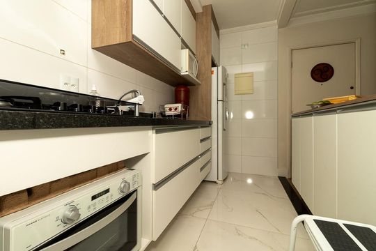 Cozinha de apartamento à venda com 2 quartos, 51m² em Vila Leopoldina, São Paulo