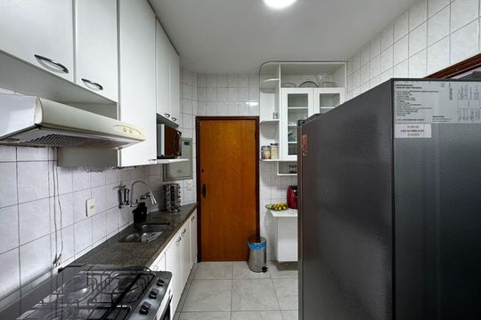 cozinha de apartamento à venda com 3 quartos, 94m² em Buritis, Belo Horizonte
