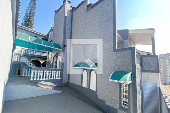 Casa para alugar com 3 quartos, 373m² em Parque Terra Nova, São Bernardo do Campo