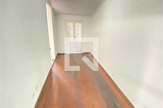 Casa para alugar com 3 quartos, 373m² em Parque Terra Nova, São Bernardo do Campo