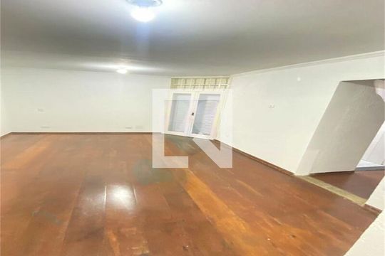 Casa para alugar com 3 quartos, 373m² em Parque Terra Nova, São Bernardo do Campo