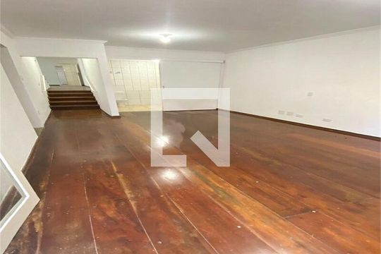 Casa para alugar com 3 quartos, 373m² em Parque Terra Nova, São Bernardo do Campo