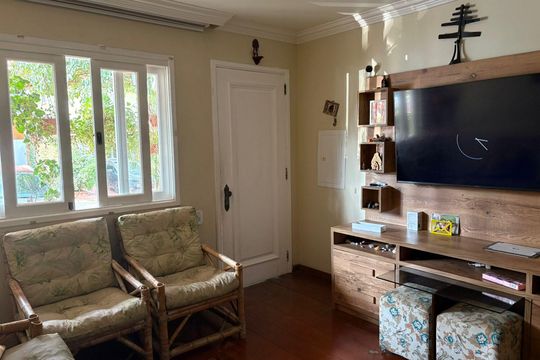 Casa de Condomínio à venda com 3 quartos, 225m² em Jardim Lucia, São Paulo