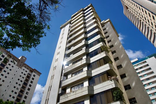 Fachada do Prédio de apartamento para alugar com 6 quartos, 370m² em Lourdes, Belo Horizonte