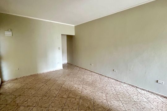 Sala de casa para alugar com 2 quartos, 120m² em Jardim Adriana, Guarulhos