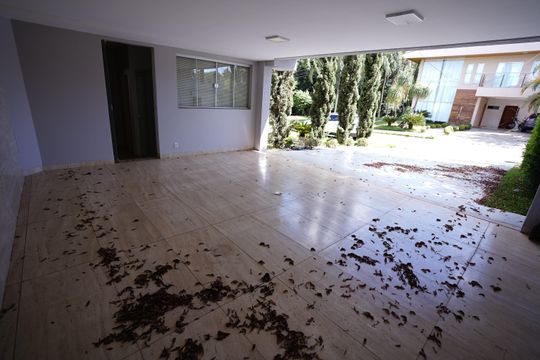 Casa de Condomínio à venda com 3 quartos, 470m² em Condomínio do Lago 1ª Etapa, Goiânia