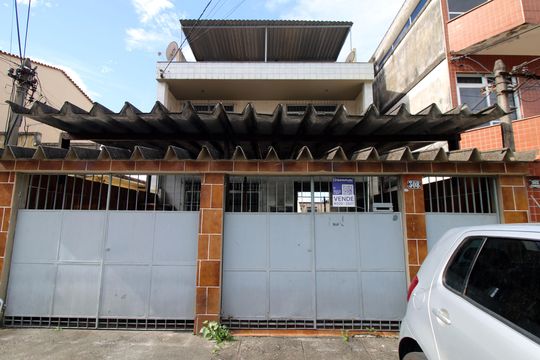 Fachada da casa de casa à venda com 4 quartos, 230m² em Penha Circular, Rio de Janeiro