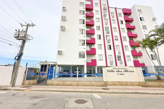Fachada de apartamento para alugar com 2 quartos, 63m² em Praia Comprida, São José
