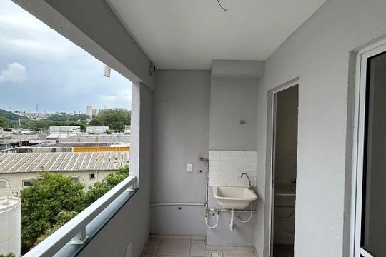 Sacada de apartamento para alugar com 2 quartos, 45m² em Várzea de Baixo, São Paulo